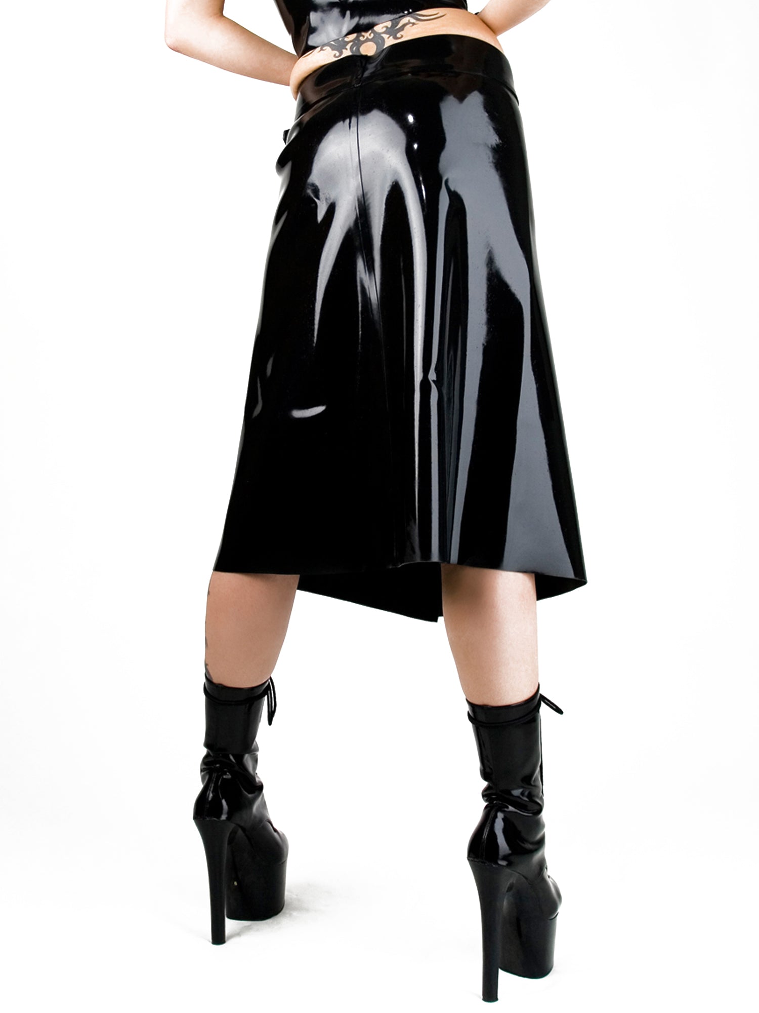 Latex Black Kilt – Honour Clothing